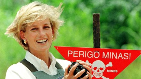 Printsess Diana kleidid müüdi oksjonil maha rekordsumma eest: need ei tohiks kapis istuda, vaid peavad tegema head