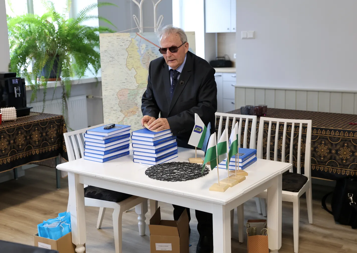 Aldo Kals kõneleb «Petserimaa elulooraamatust» ja Petserimaa saatusest esitlusel 2. mail Tartu linnaraamatukogu Lutsu toas.