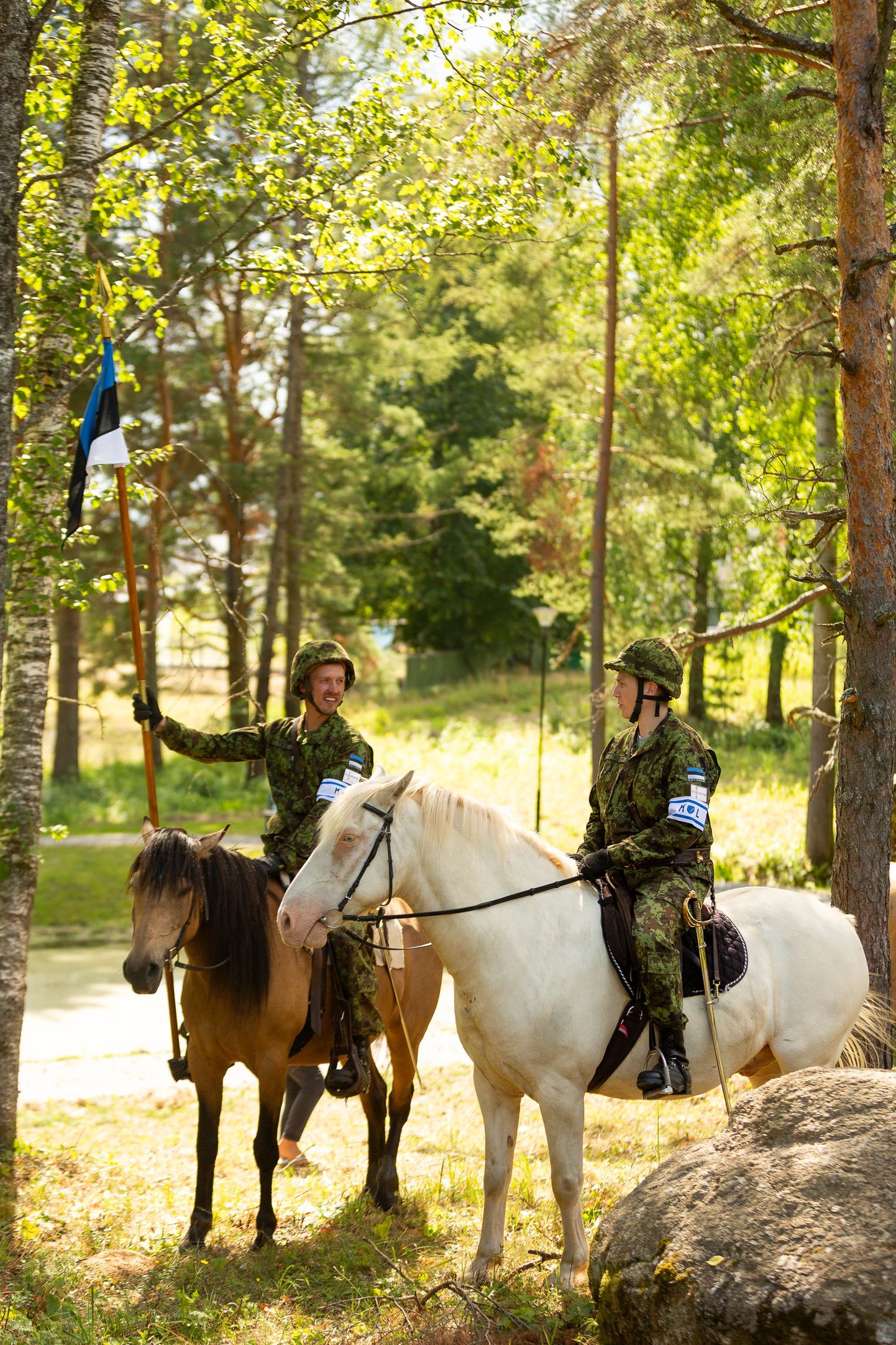 Setomaa külades veel alles olevad kunagised sõjalood vajavad uurimist ja talletamist, sest Petserimaa ajalugu on osa Eesti riikluse loost. Pildil Kaitseliidu ratsaväelased Värskas.