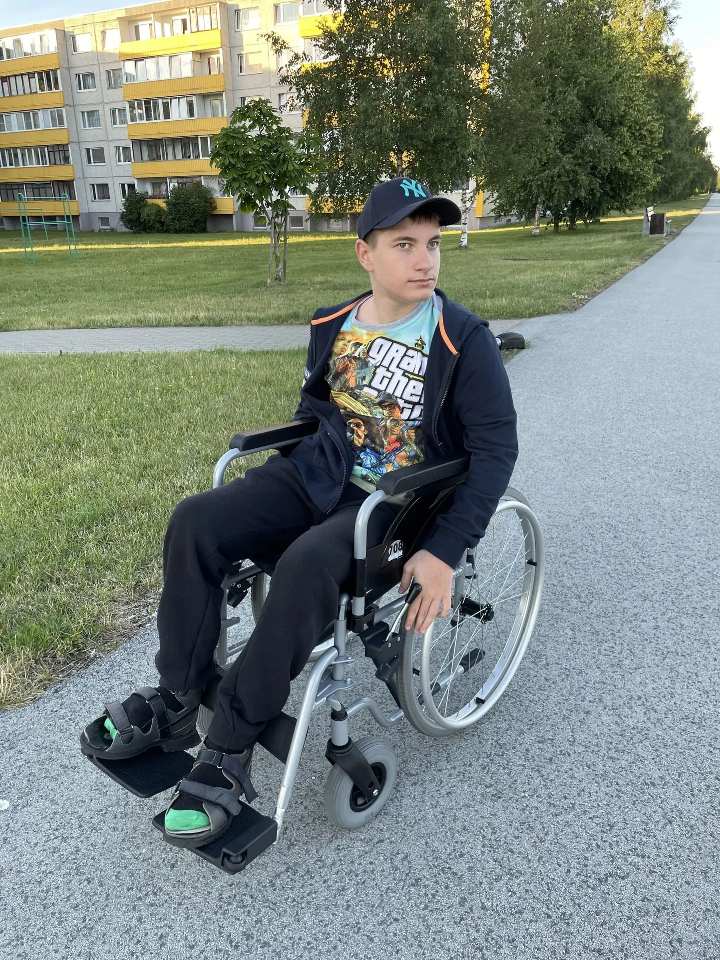 Maksimil on diagnoositud laste tserebraalparalüüs ehk kahe jäseme halvatus.