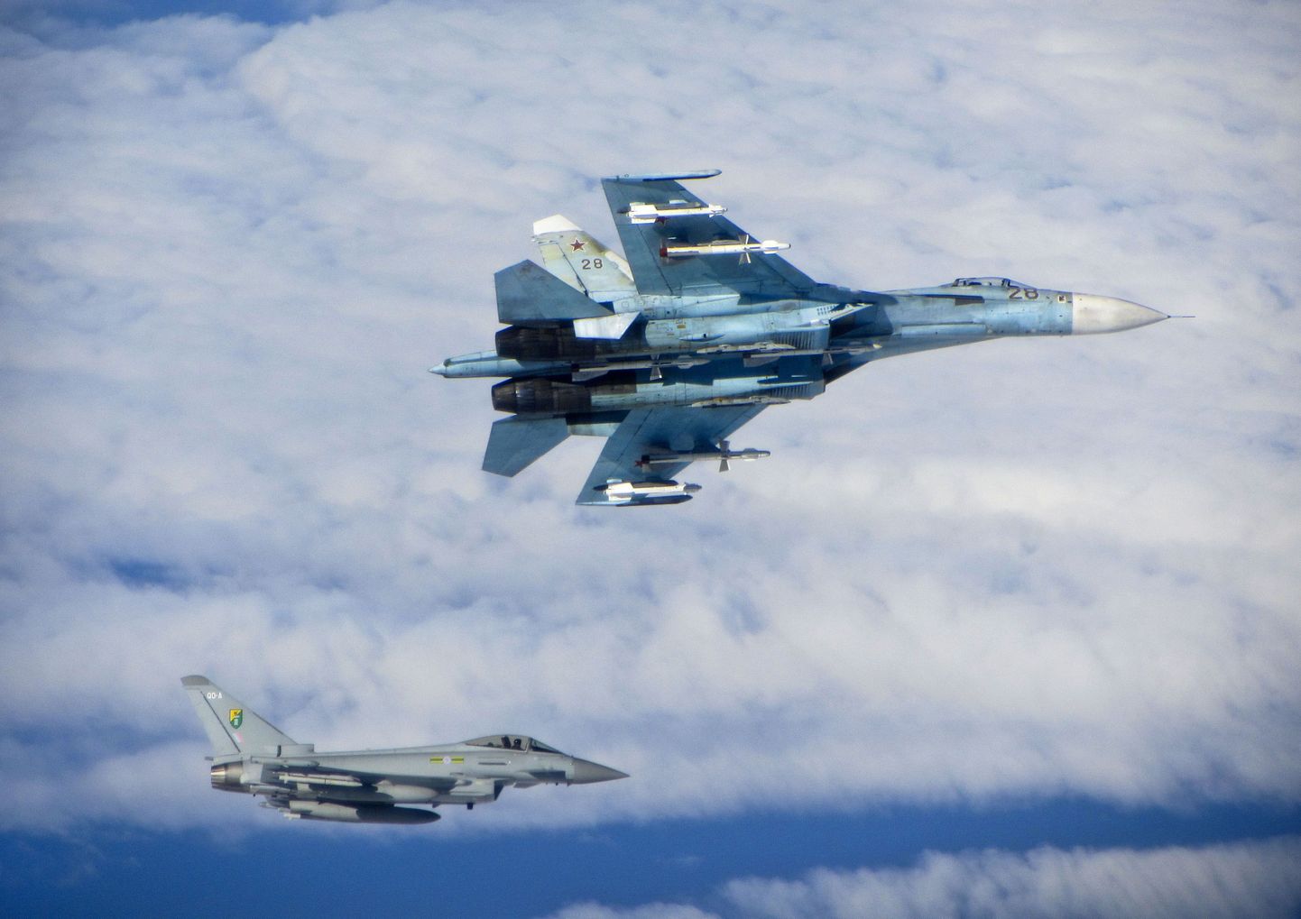 Vene hävitaja Su-27, mida nähti 17. juunil Balti õhuruumis.
