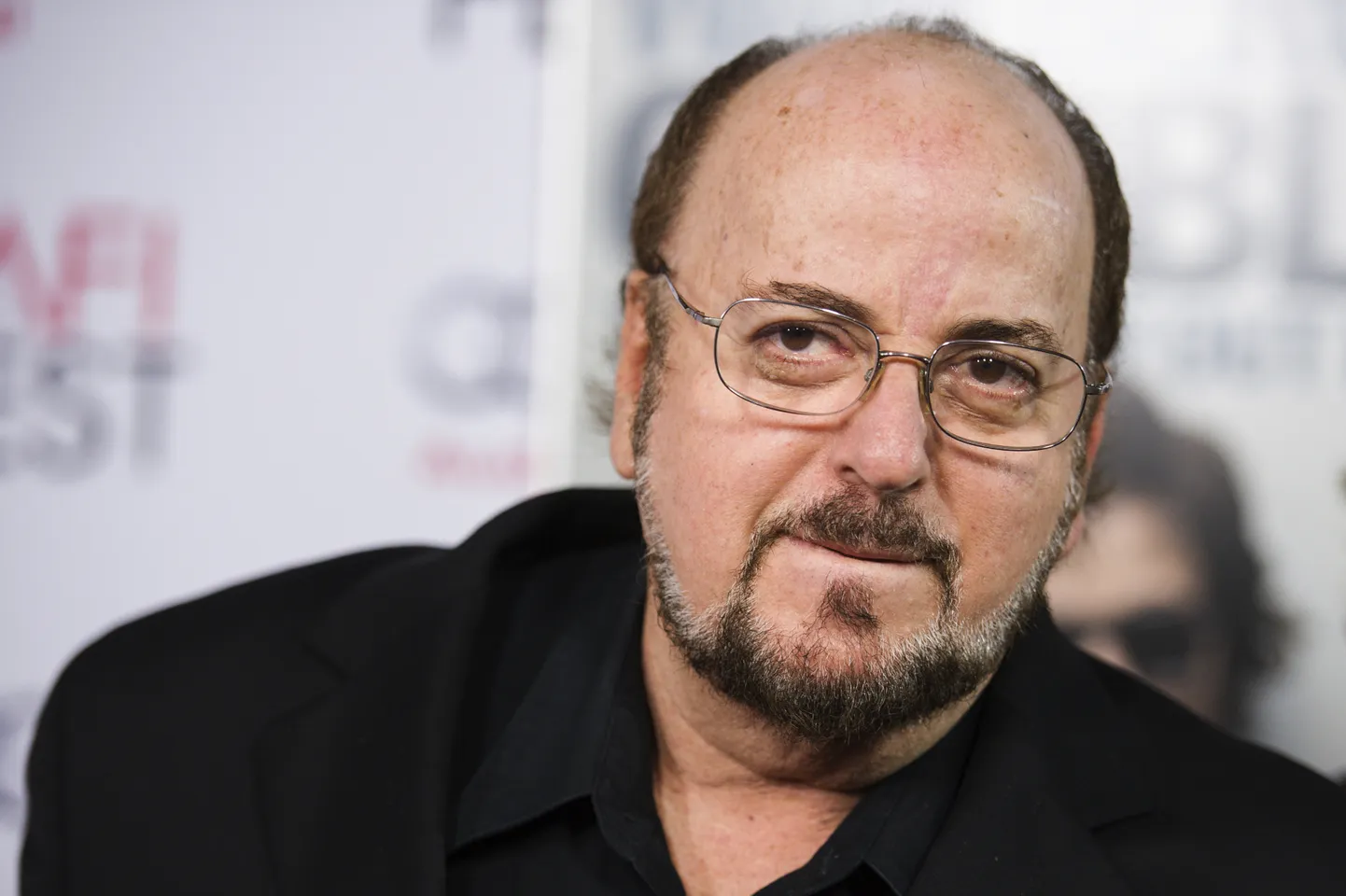 Hollywoodi režissöör ja kirjanik James Toback on kohustatud maksma 1,7 miljardit dollarit kahjutasu 40 naisele.