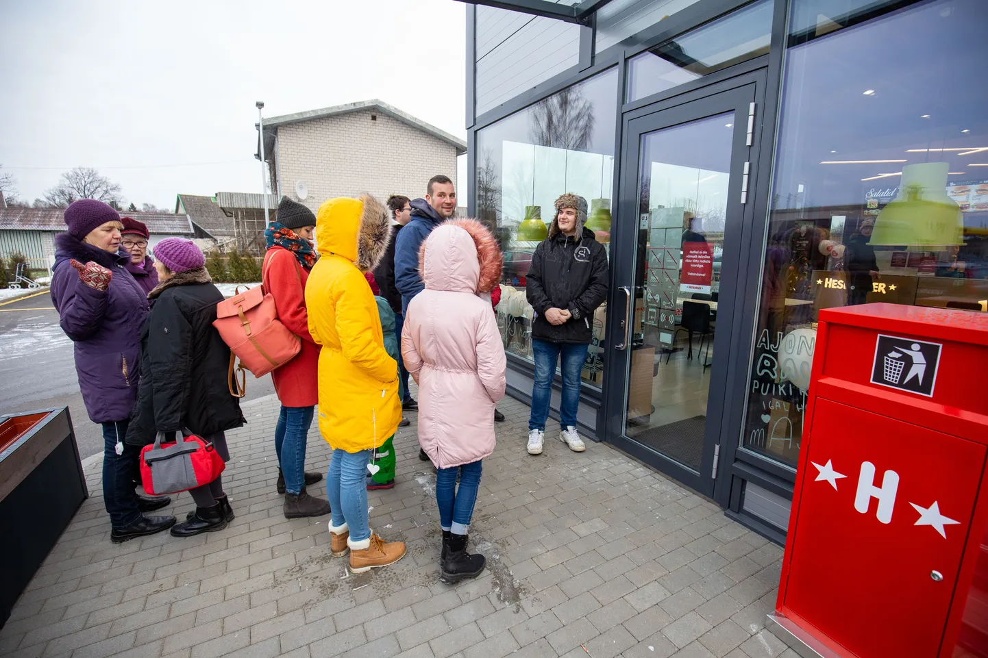 Hesburgeri kiirtoidurestorani avamine Paides