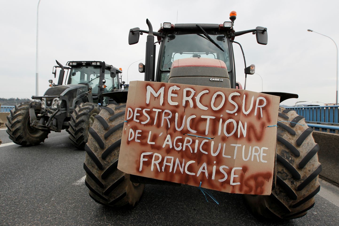 Prantsusmaa farmerid protestivad vabakaubandusleppe vastu.