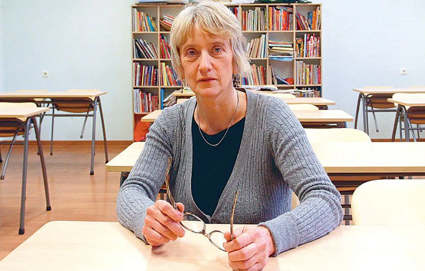 Учитель Таллиннского французского лицея Карин Липпус считает несправедливым, когда играют на чувстве ответственности и взваливают решение проблем на плечи местных самоуправлений или обещают повысить зарплату за счет упорядочивания школьной сети.