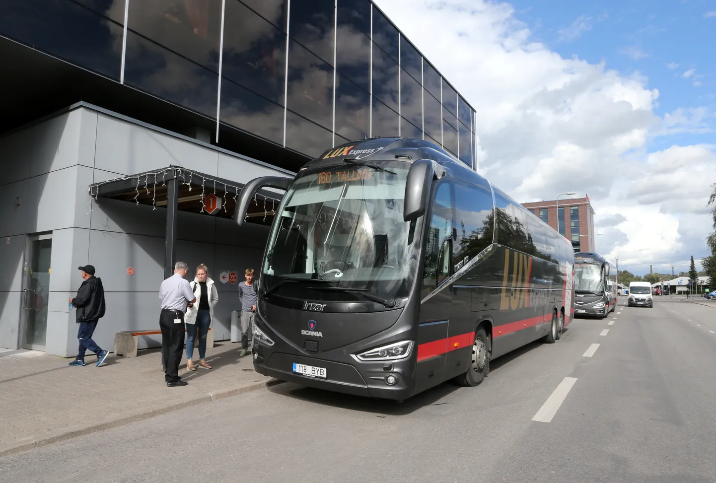 Lux Expressi buss Tartu bussijaamas.
Foto: SILLE ANNUK / TARTU POSTIMEES