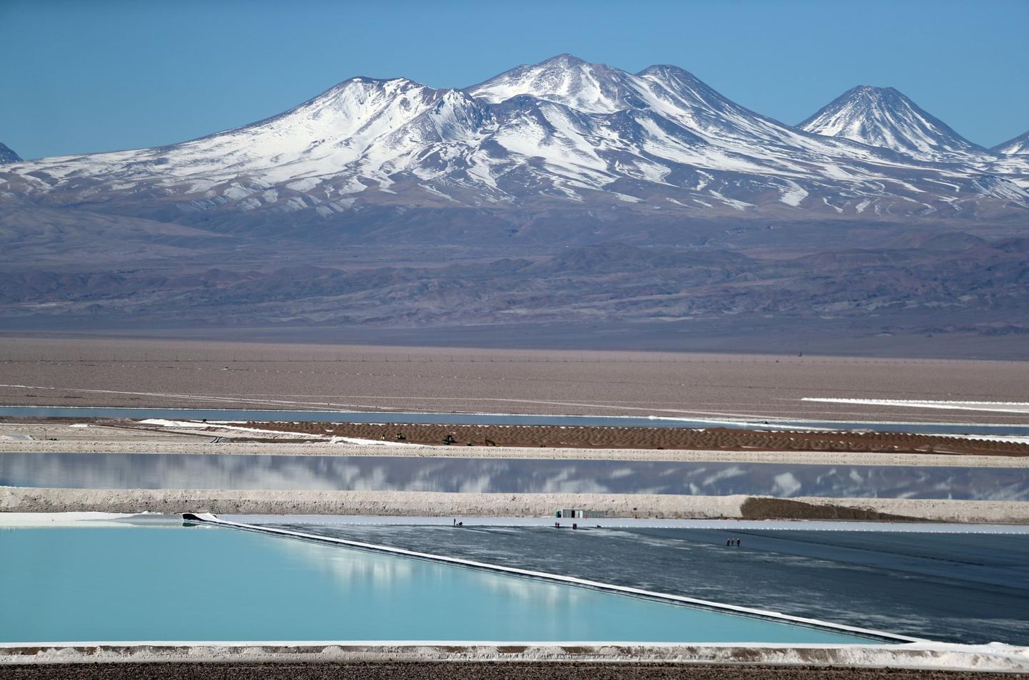 Liitiumikaevandus Tšiilis, Atacama soolaväljal.