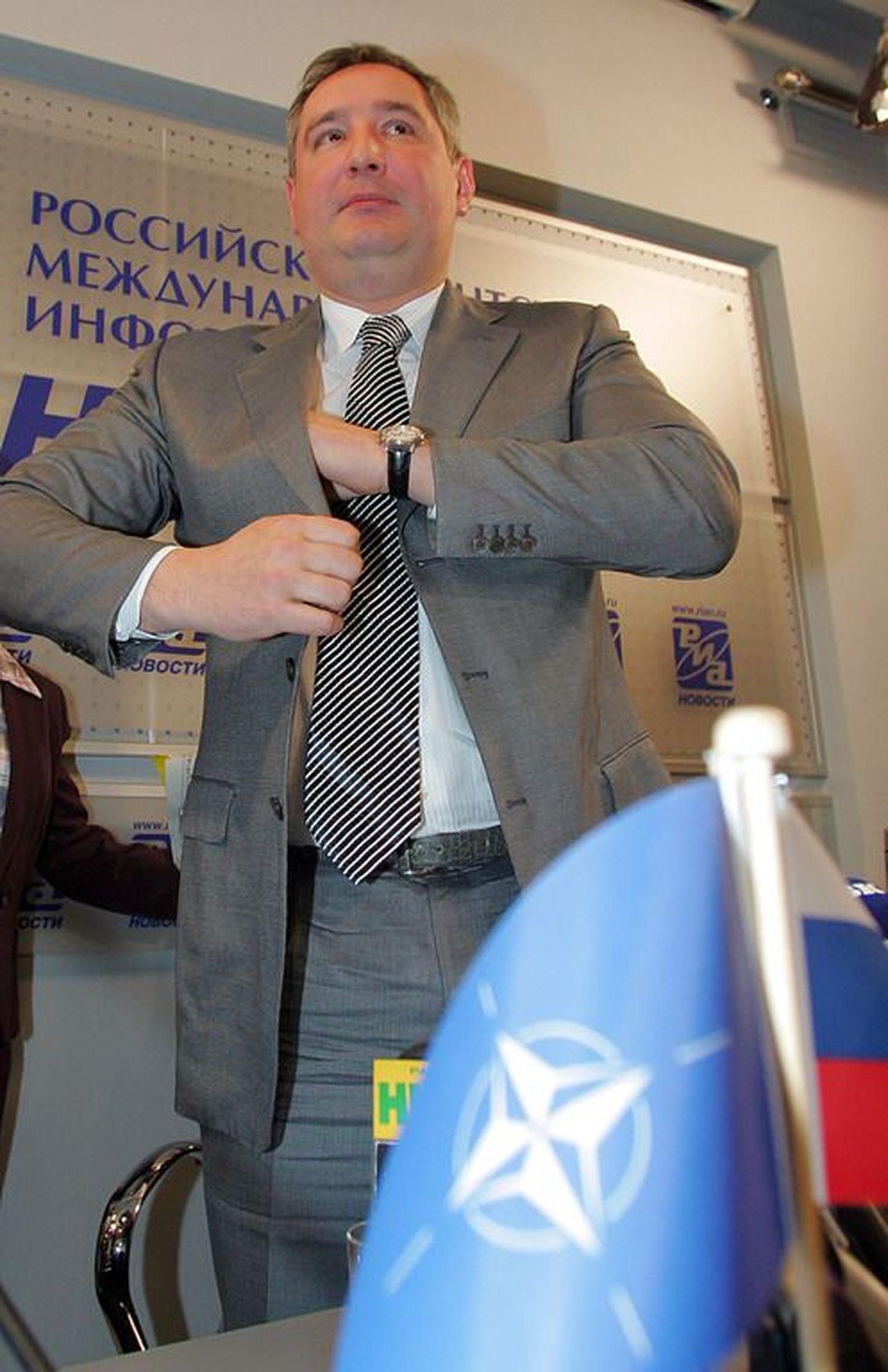 Kremli alaline esindaja NATO juures Dmitri Rogozin..