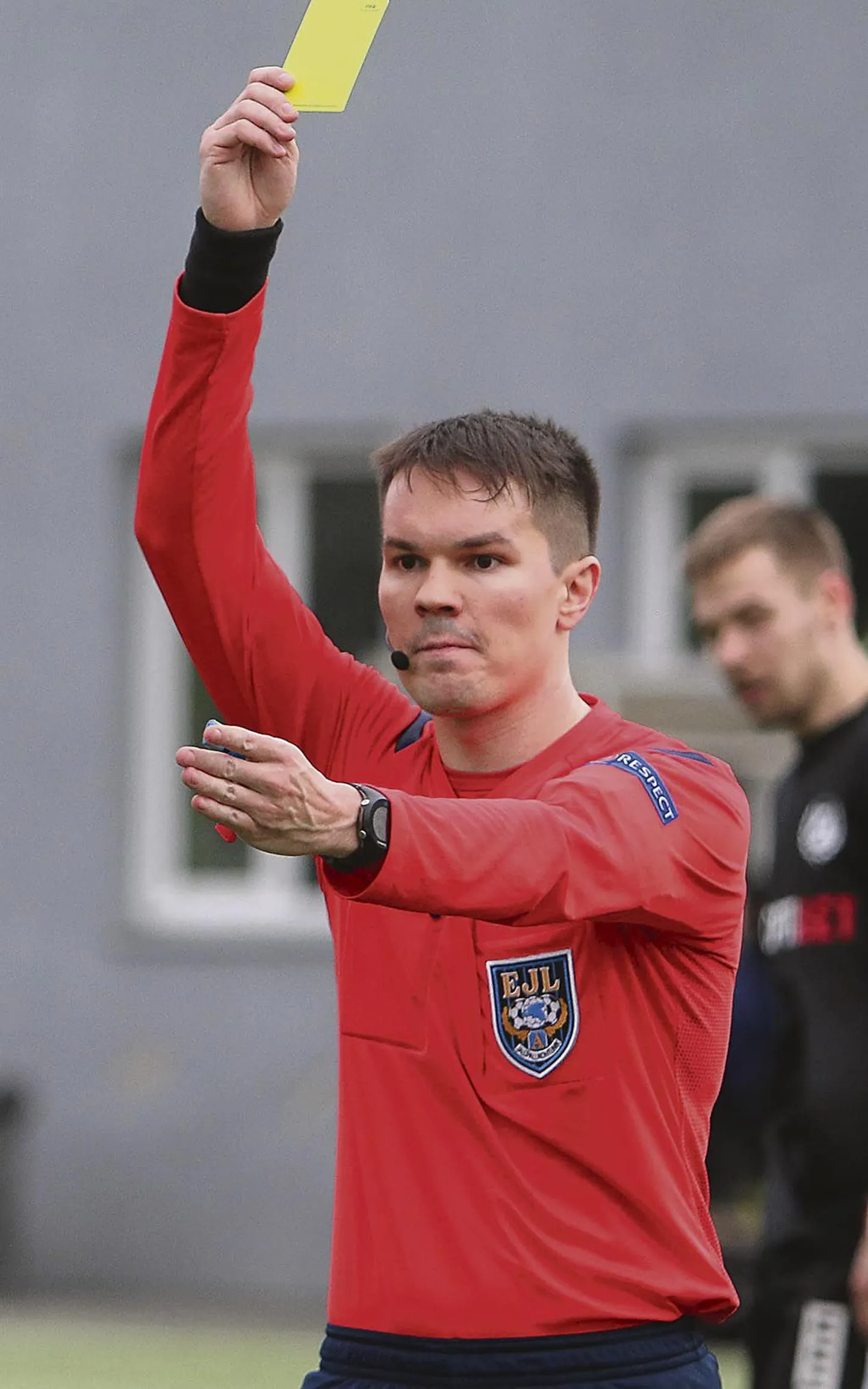 Kohtunik Grigori Ošomkov nägi, et Magnus Villota mängis karistusalas käega, andis Villotale hoiatuskaardi ja määras Nõmme Kalju kasuks penalti.