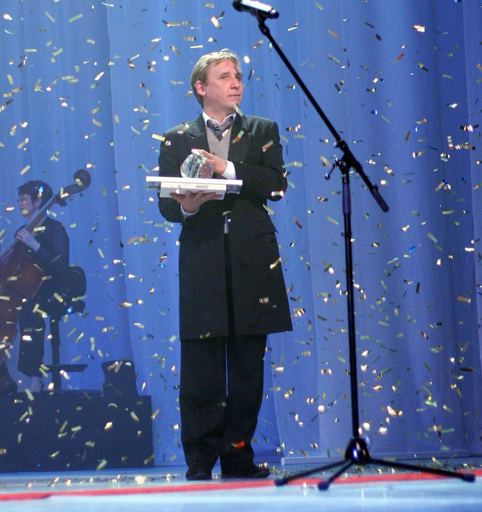 Tallinna Linnateatri peanäitejuht Elmo Nüganen sai parima lavastaja auhinna juba neljandat korda.