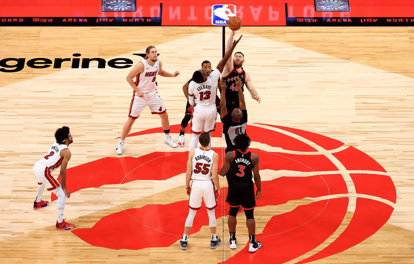 NBA spēle Maiami "Heat" arēnā.