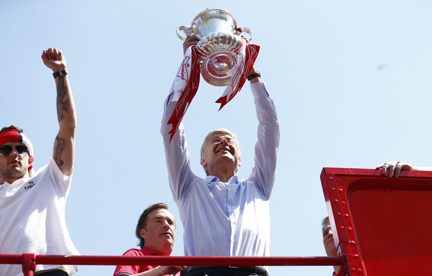 Arsene Wenger tähistamas tänavust FA Cupi võitu.