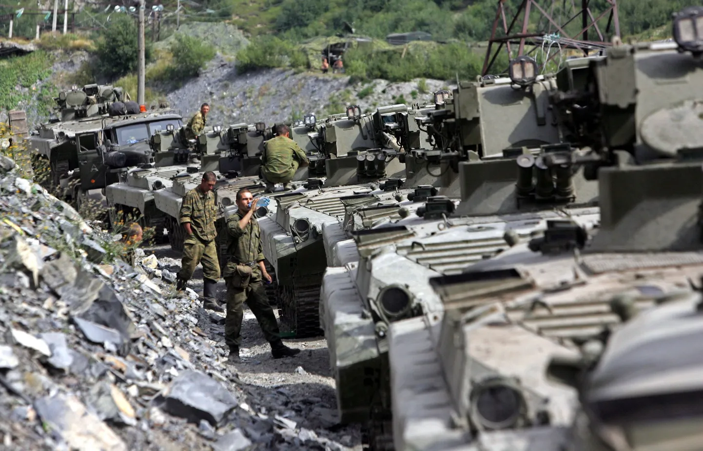 12. 08 2008 416н. Разрушенный цхинвал 2008. Цхинвал южная осетия 2008. 08 2008 416н.