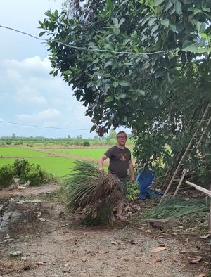 Margus Kalam Phichiti provintsis saaki kogumas.