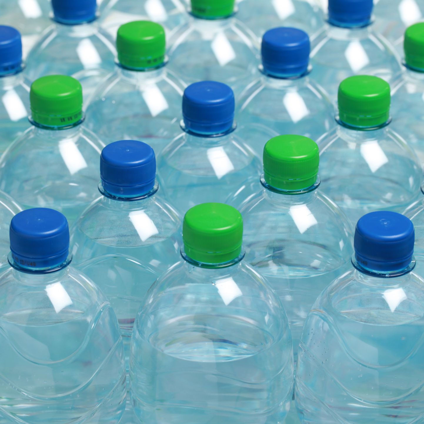 Plastpudelitest joomisel ja vähi tekkimisel ei ole teaduses leitud piisavat seost.