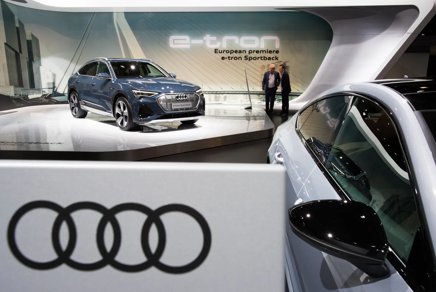Автомобиль Audi.