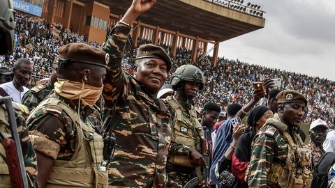 Nigeri hunta teatas kontrolli järkjärgulisest taastamisest