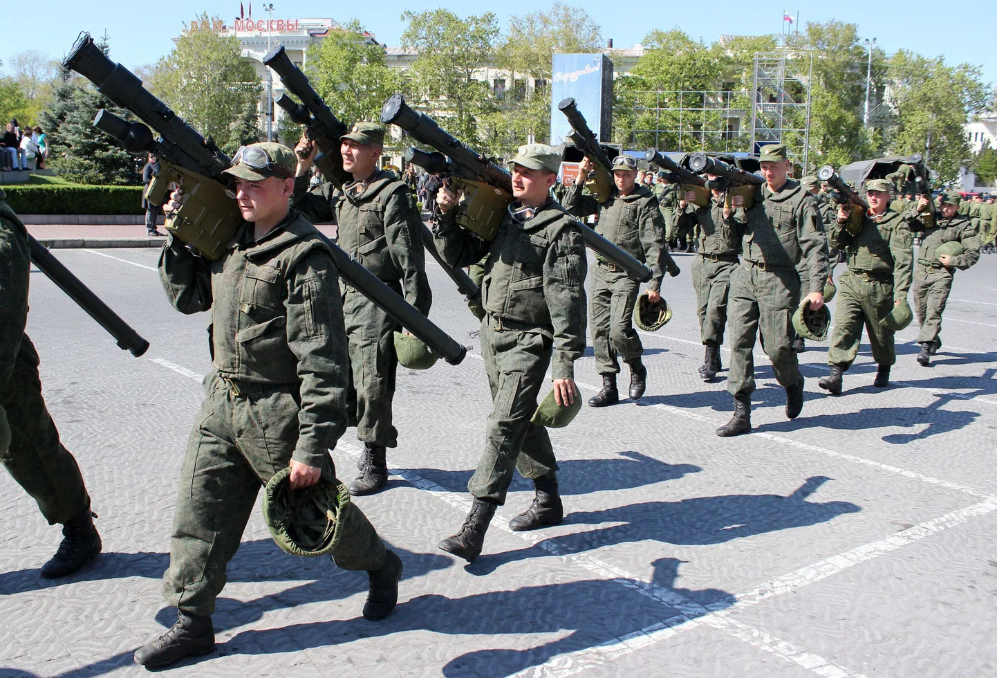 Российские солдаты в Севастополе.