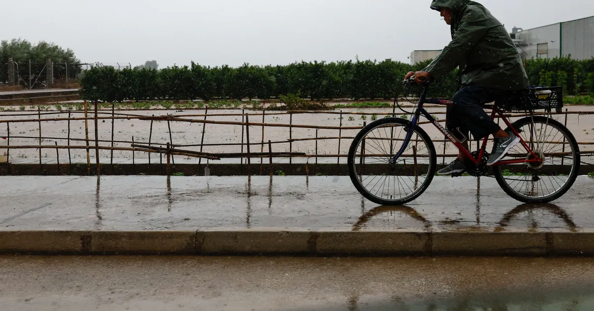 Tormist tingitud üleujutused vangistasid Hispaania kirdeosas inimesi autodesse