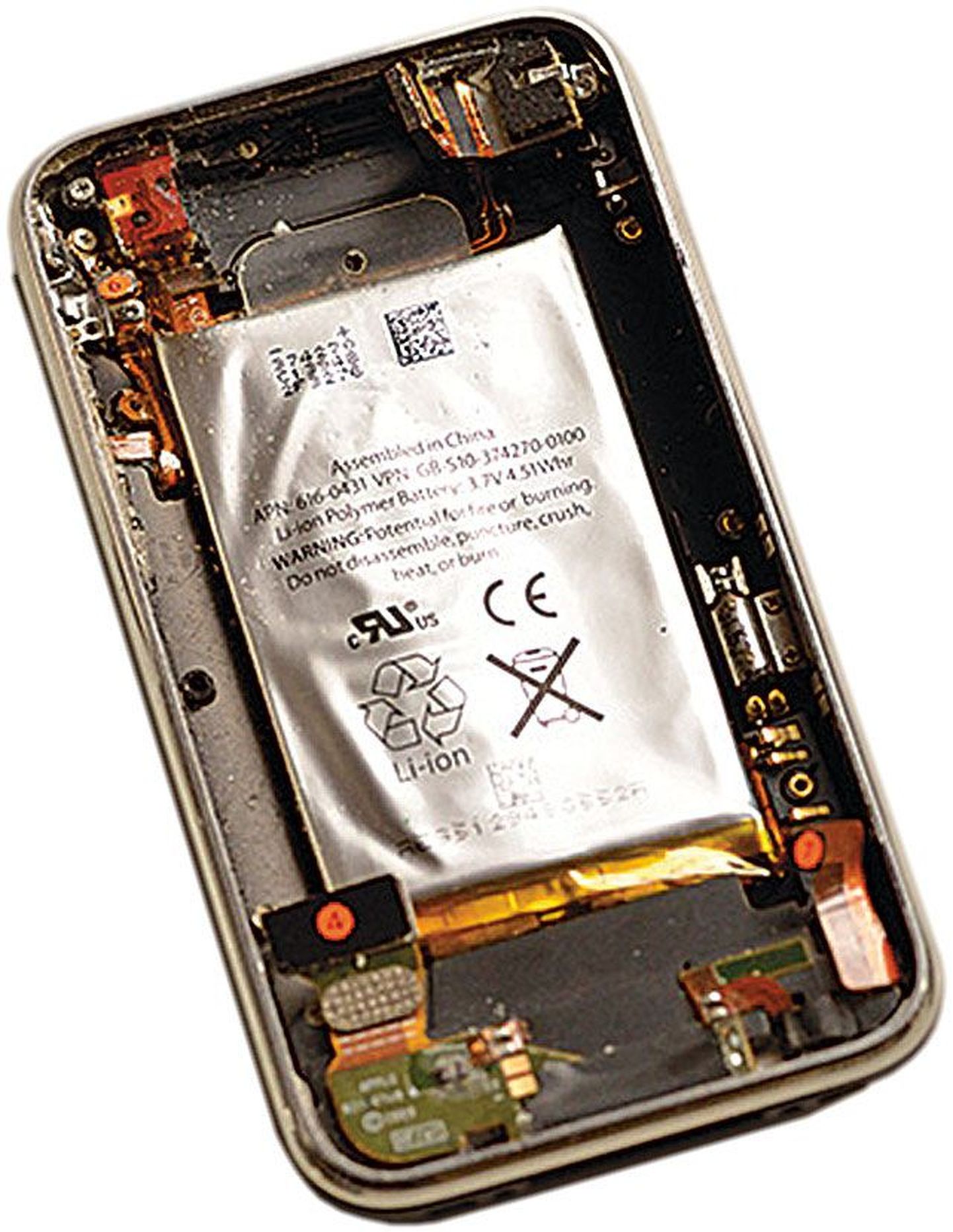 Pildil on paari aasta vanune iPhone 3G, mille aku on paisunud, lõhkudes nii korpuse kui painutades tugevalt seadme emaplaati.