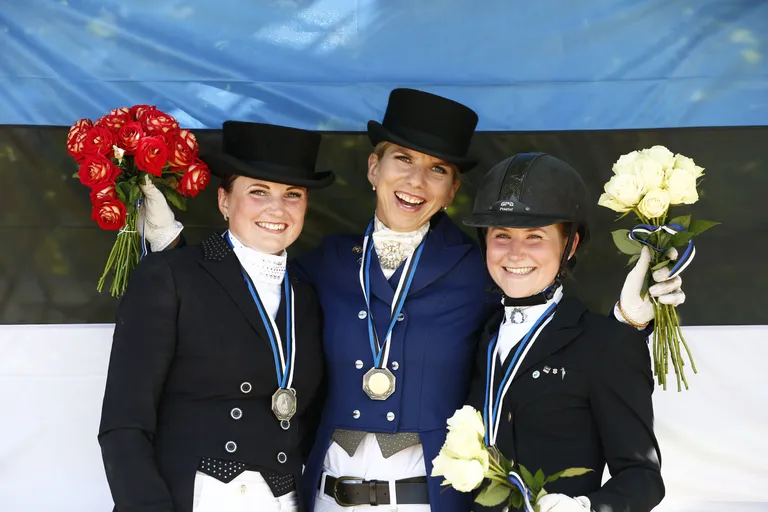 Grete Hussar (hõbe), Dina Ellermann (kuld) ja Getter Kangur (pronks).