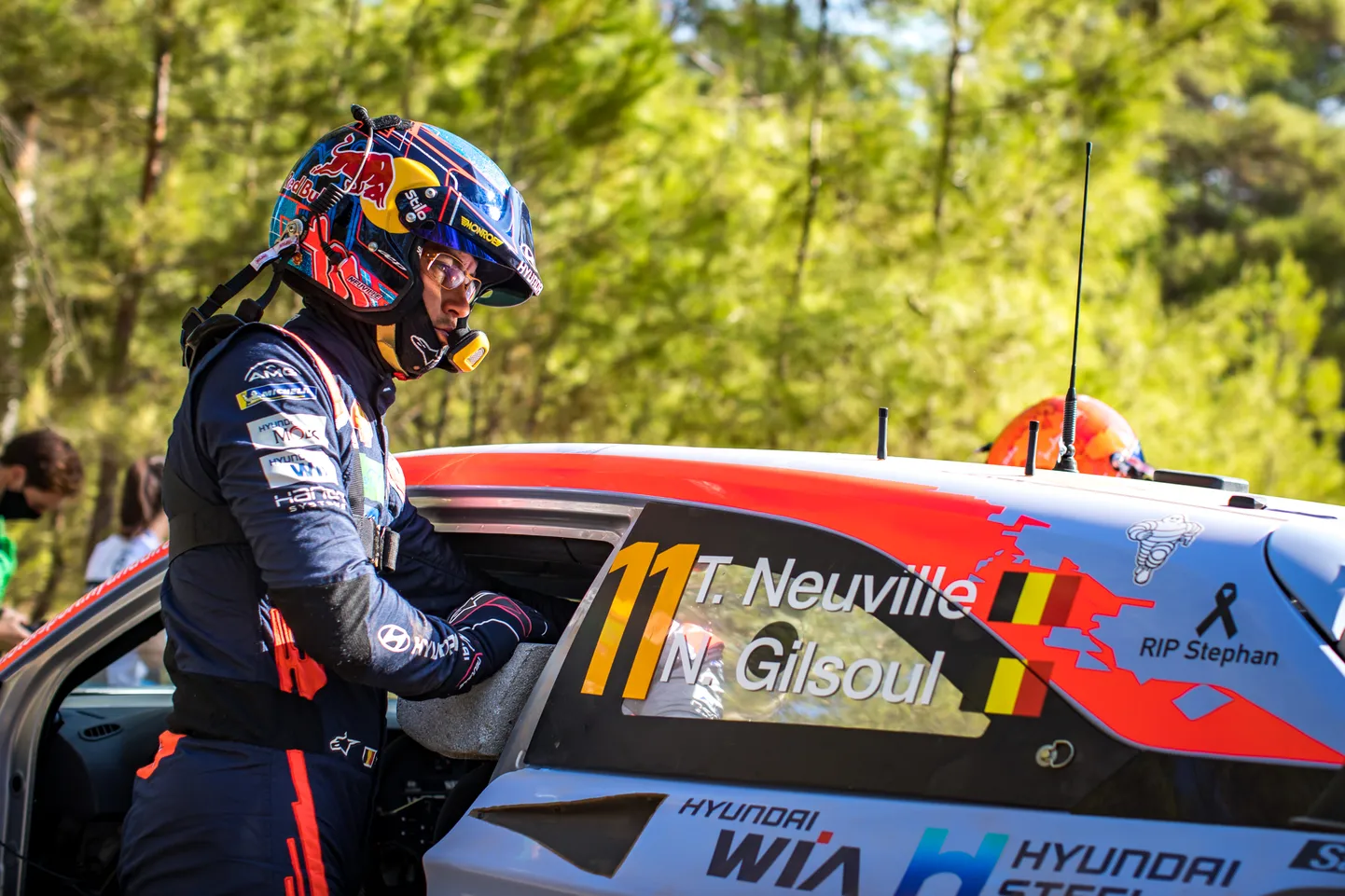Hyundai rallimeeskond mälestab meie seast ootamatult lahkunud meeskonnaliiget Stephani.