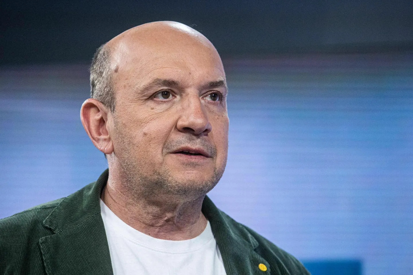 Kalev Stoicescu.
