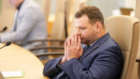 Labklājības ministra parādsaistības pērn bija vairāk nekā 200 000 eiro