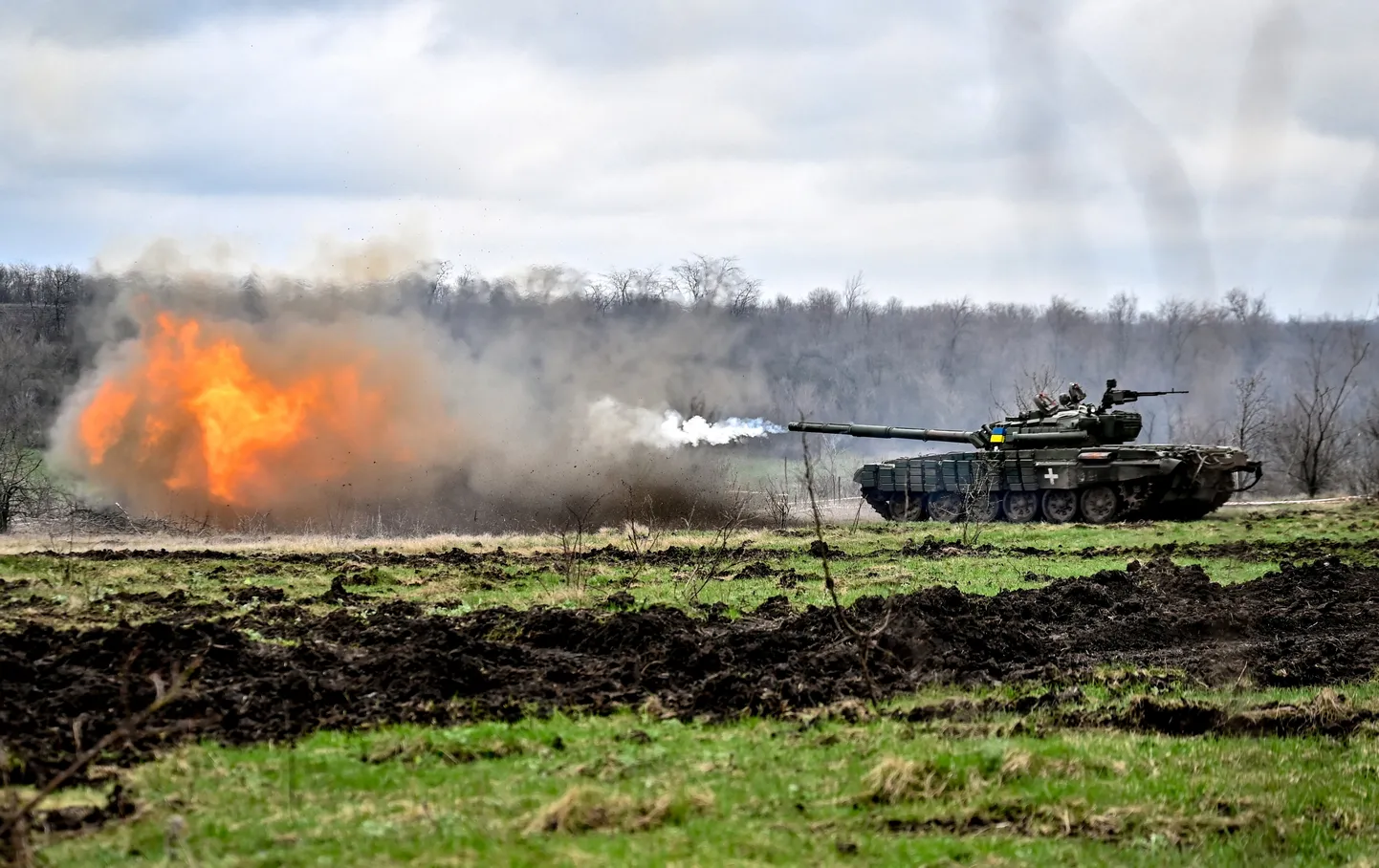 Ukraina tank T-72.