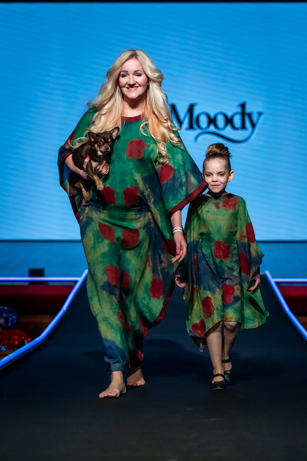 Ilona Abdullaeva, Tallinn Fashion Week, kevad 2025. Emadele ja lastele samad prindid!