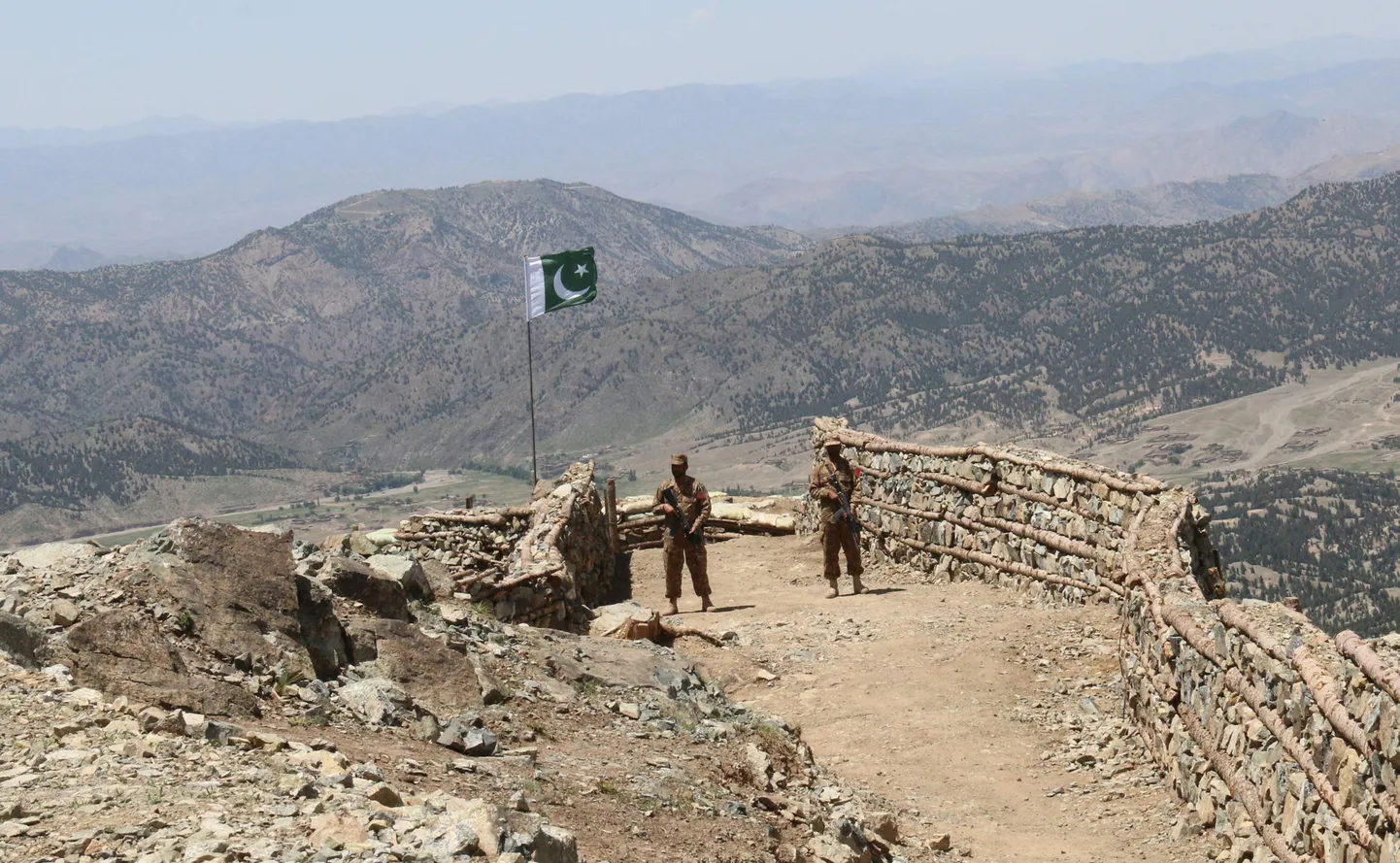 Pakistani sõdurid Shawali orus.