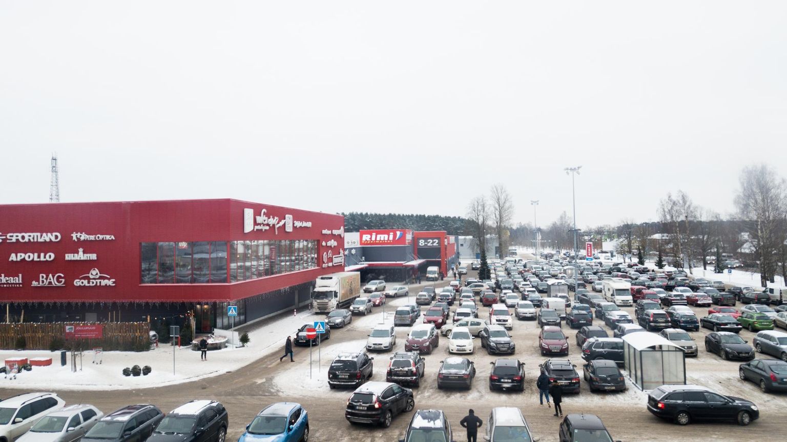Pärnu Postimehe tellimiskampaanias osalenute vahel loositi välja Kaubamajaka kinkekaardid.