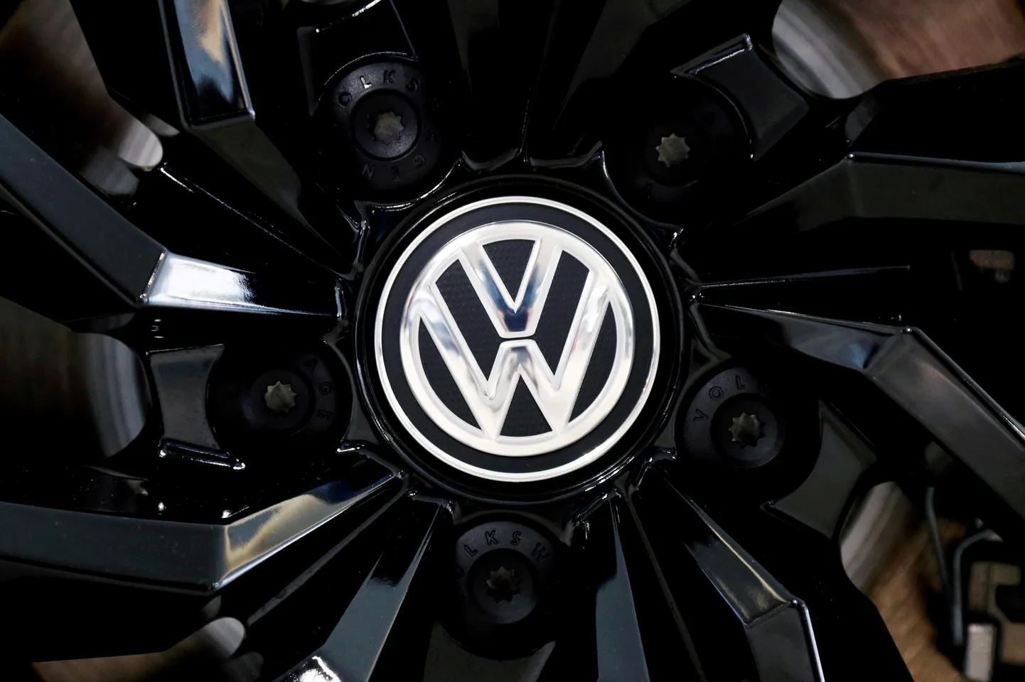 Логотип Volkswagen.