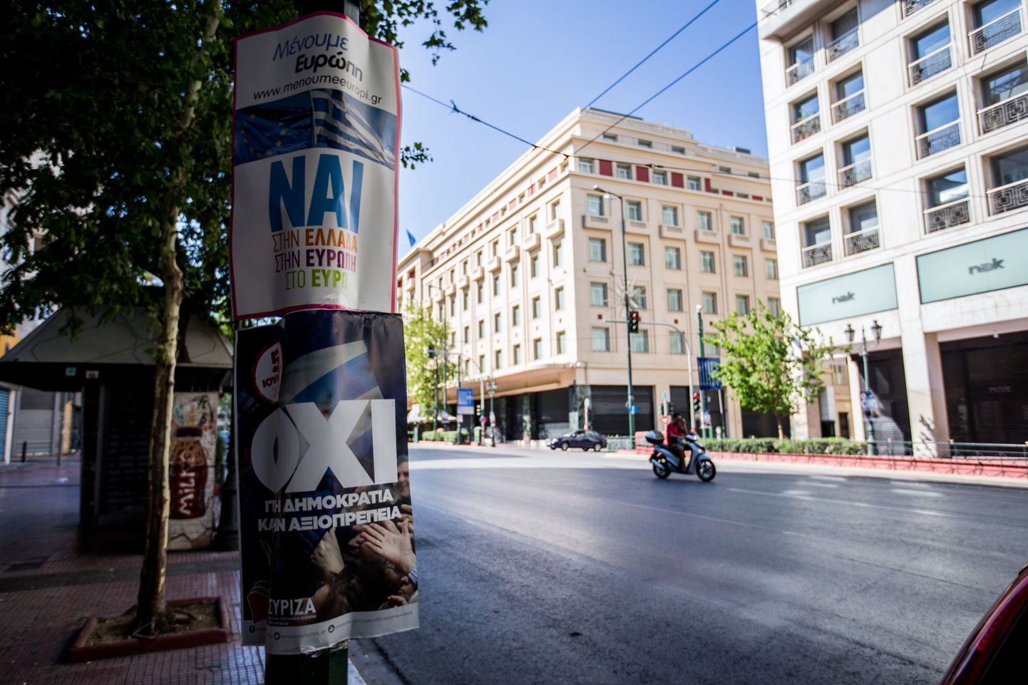 Kreeka referendum. Ateenas kutsuvad plakatid hääletama «jah» ja «ei»