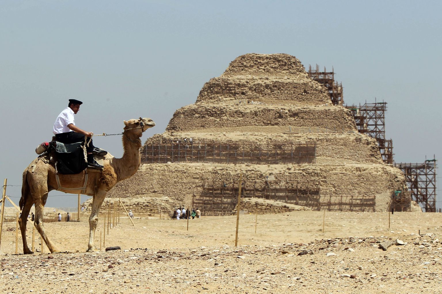 Saqqara üks kuulsamaid vaatamisväärsusi on astmikpüramiid
