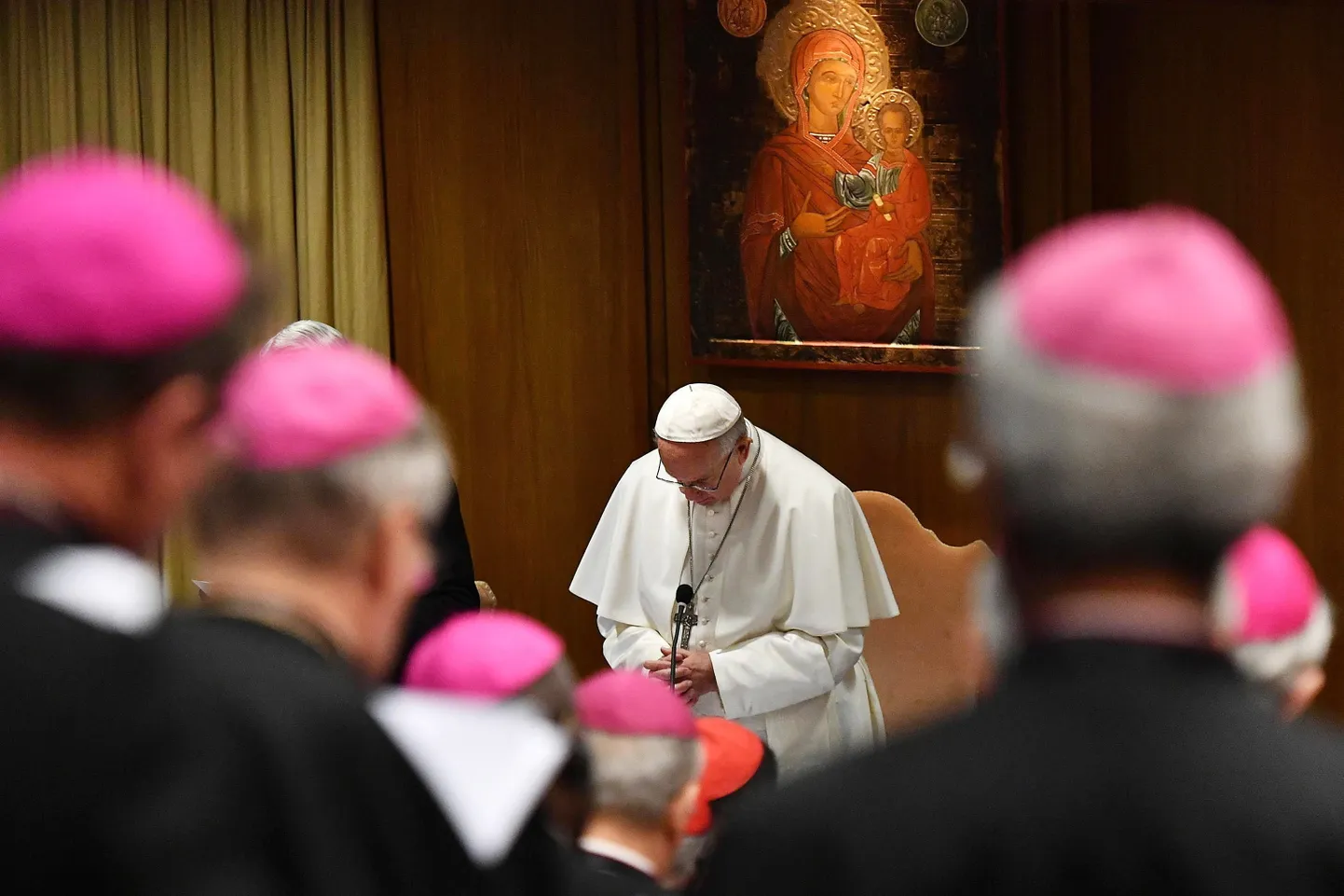 Augstākie garīdznieki Vatikānā spriež par seksuālajiem noziegumiem katoļu baznīcā
