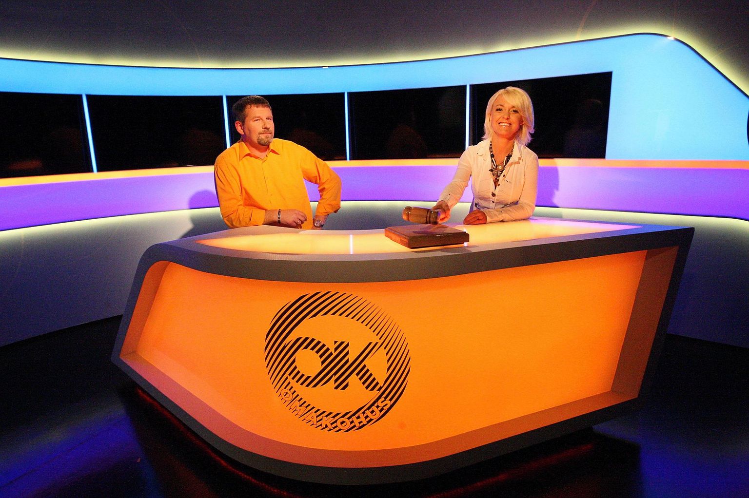 TV3 majas esitleti sügisprogrammi uut saadet «Omakohus», mida juhivad Kirsti Timmer ja Alari Kivisaar.