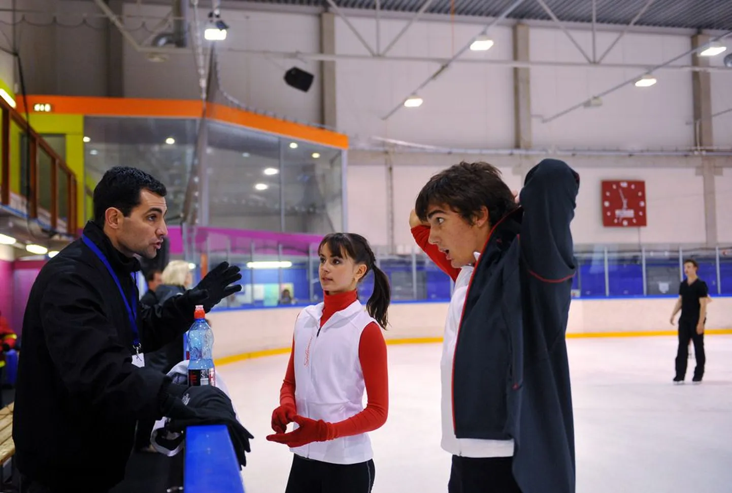 Stanimir Todorovile (vasakul) on Natalja Zabijako ja Sergei Kulbatš esimesed nii kõrgel tasemel võistlevad õpilased.