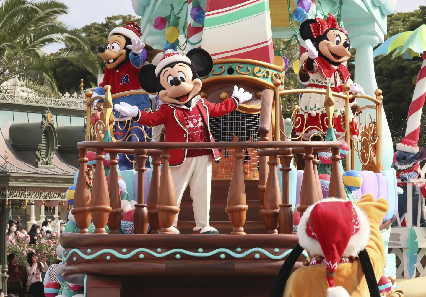 Disney neljanda kvartali põhitegevustulu oli 1,6 miljardit dollarit. Wall Street prognoosis 2,3 miljardi dollari suurust tulu.