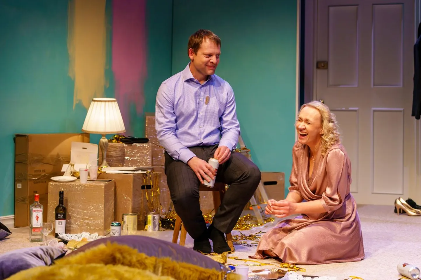 Silja Miks ja Andres Mähar Rakvere teatri lavastuses “Algus”.