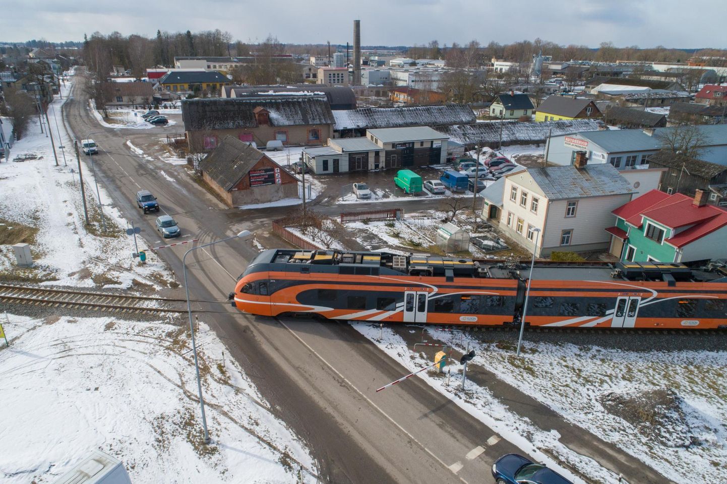 Remont ootab eest Pärnu maantee lõiku, mis jääb Vaksali ja Planeedi tänava vahele.