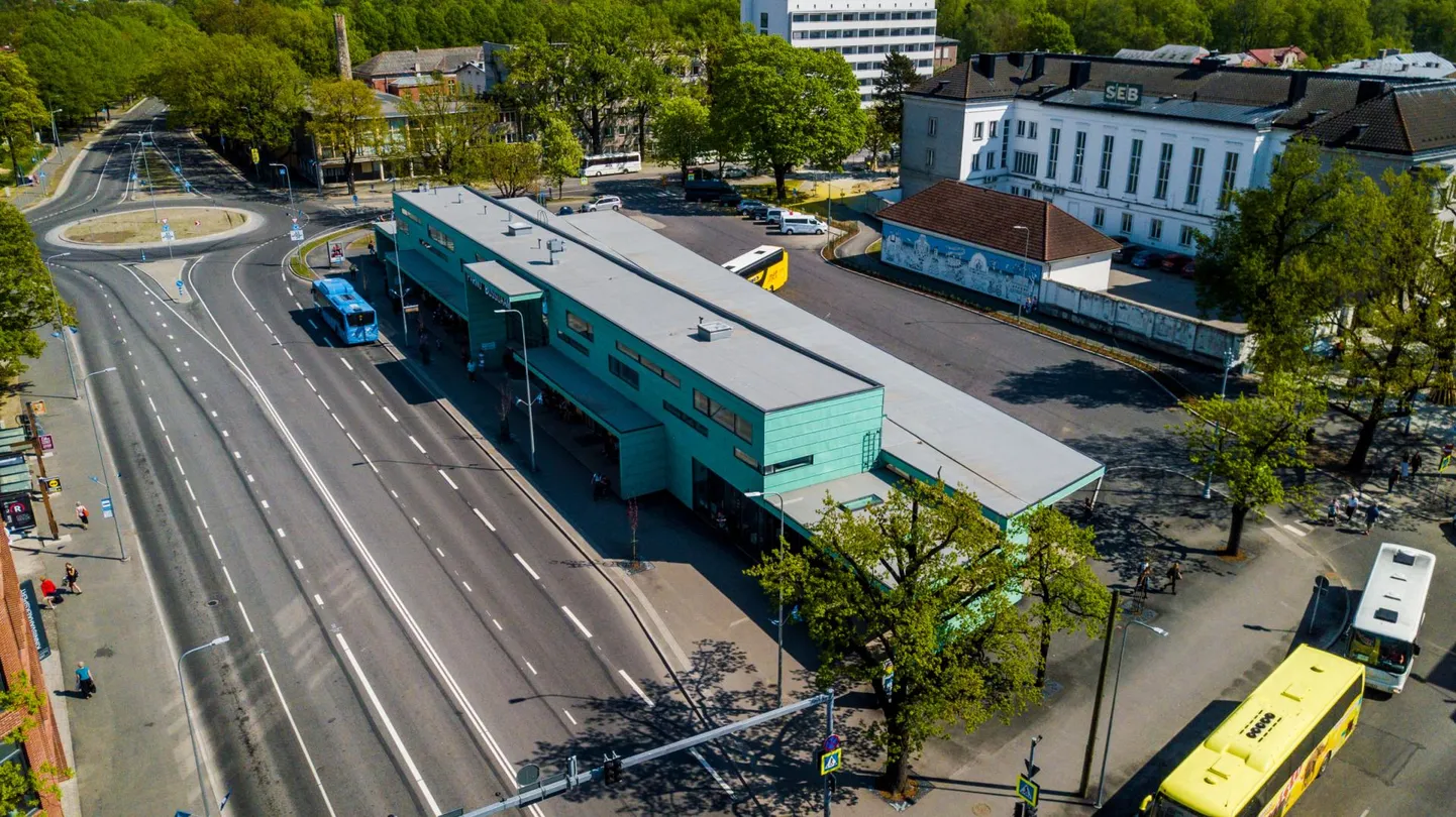 Pärnu bussijaam.
