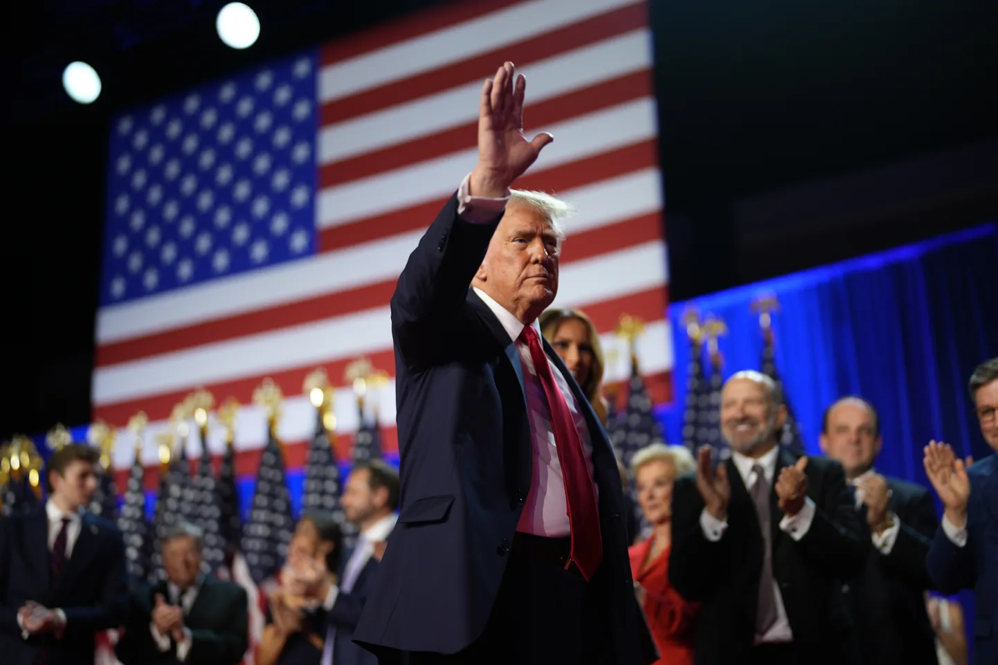 Donald Trump valimisõhtul Floridas. Trumpi valimisõhtu jutt ühtsusest võib aga alahinnata tema pahameele sügavust.