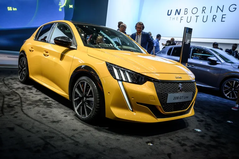 Peugeot 208.