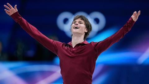 Vasiļjevs olimpiskajās spēlēs ar brīnišķīgu priekšnesumu kvalificējas izvēles programmai