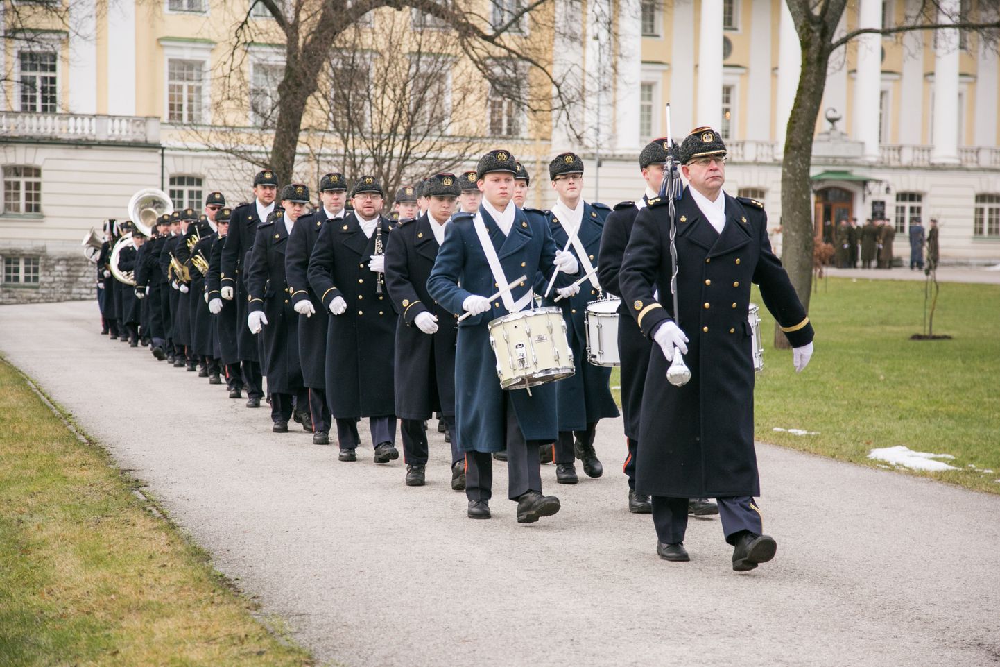 Paul Säreli kaitseväe konkursile kirjutatud rivimarsi kannab kaitseväe orkester ette Eesti Vabariigi 100. aastapäeva paraadil Vabaduse väljakul.