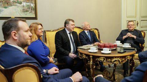 Hussar: riigikogu vanematekogu koguneb presidendi valimiste teemal augustis