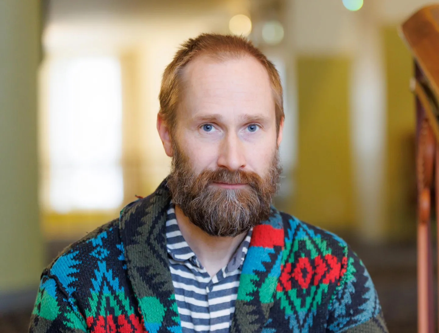 2016. aastal puhkes teatri NO99 kunstilise juhi Tiit Ojasoo vägivallaepisoodist tingitud skandaal. Teatrijuht tunnistas tegu, eemaldus mõneks ajaks Eestist ja on  edukalt kodumaal lavastamise juurde naasnud.
