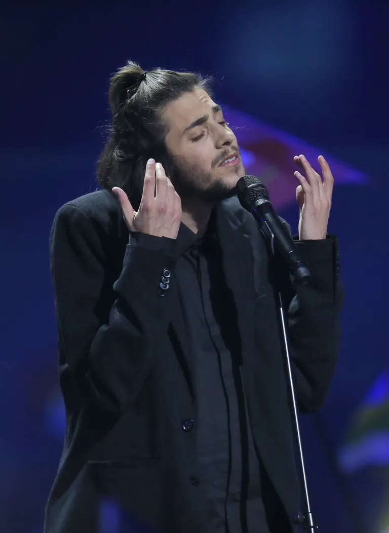 Salvador Sobral esitamas Eurovisiooni võidulugu "Amar pelos dois"