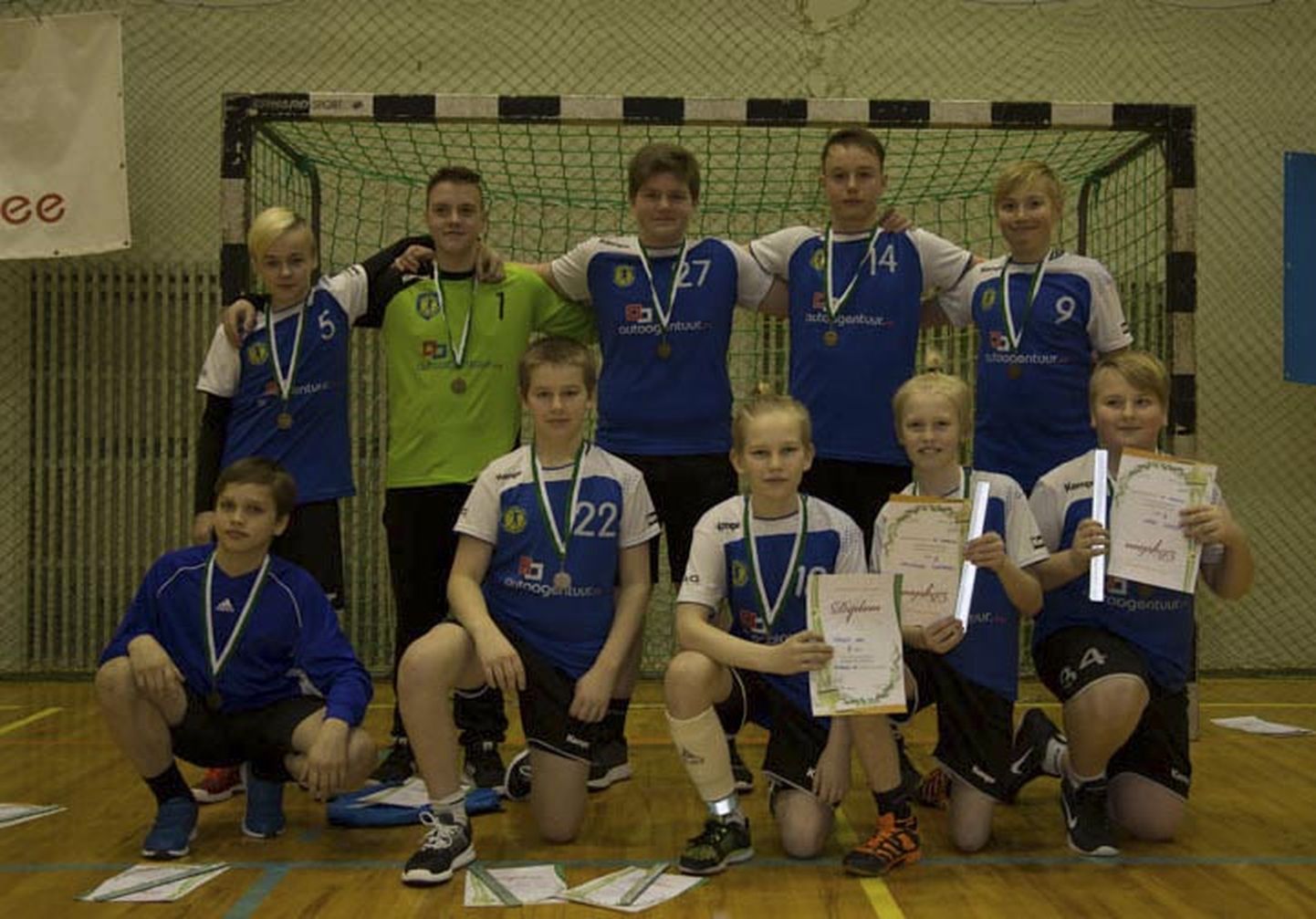 Viljandi spordikooli käsipallimeeskond saavutas kahel nädalavahetusel kodulinnas peetud Eestimaa spordiliidu Jõud meistrivõistlustel kolmanda koha.